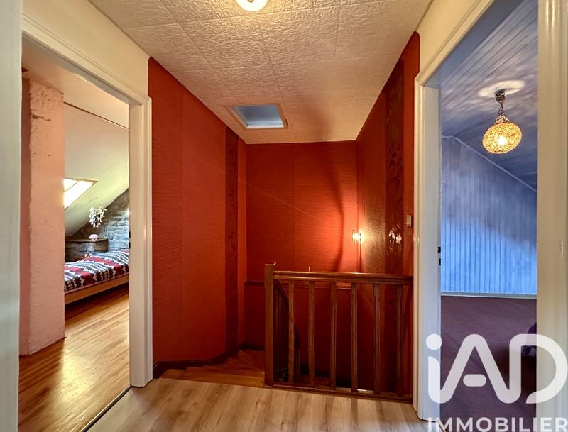 Maison - 187 m² - 9 pièces