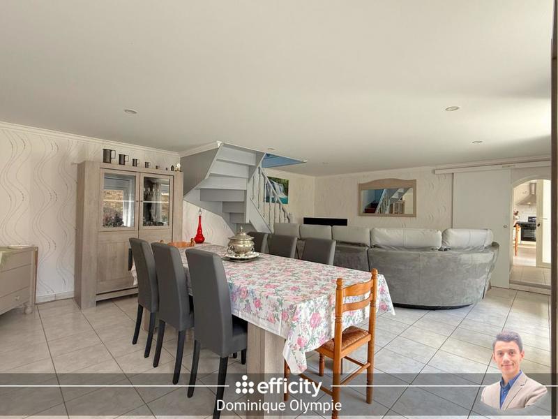 Maison - 128 m² - 7 pièces