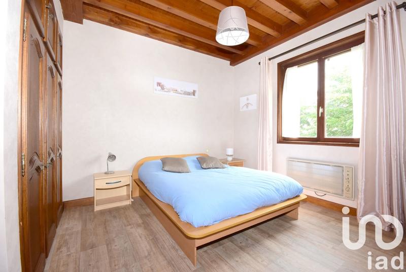 Maison - 187 m² - 9 pièces