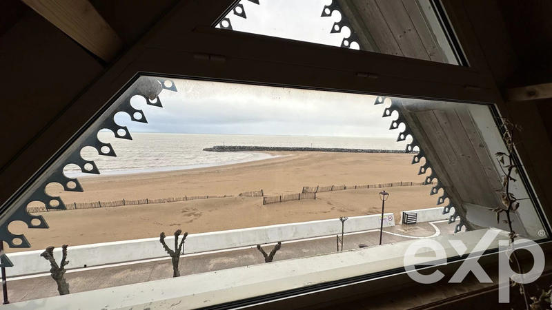 Maison - 288 m² - 7 pièces