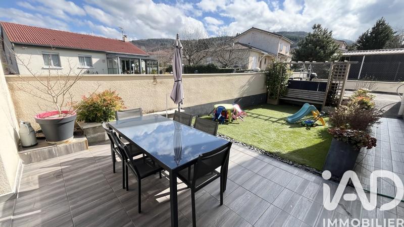 Maison - 137 m² - 6 pièces