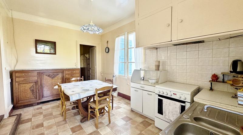 Maison ancienne - 155 m² - 7 pièces