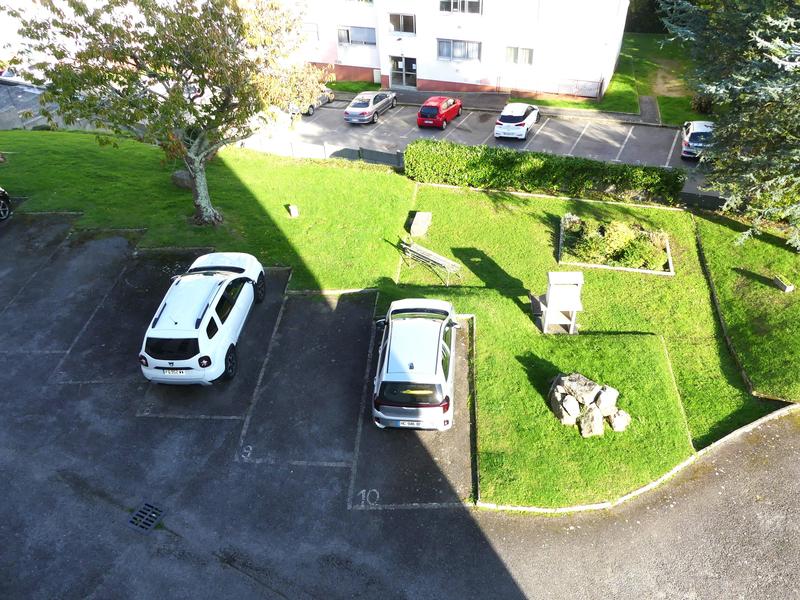 Appartement - 100 m² - 6 pièces