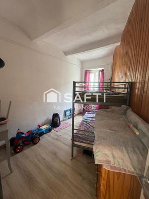 Appartement - 88 m² - 5 pièces