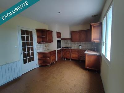 Maison - 140 m² - 5 pièces