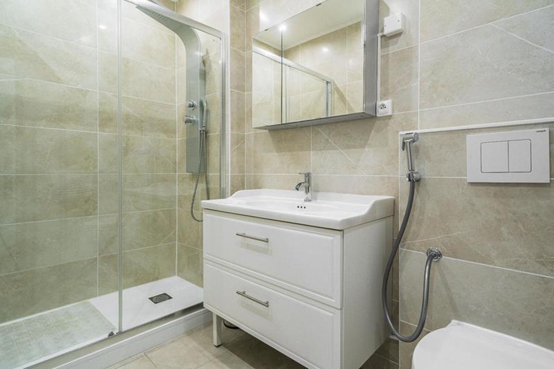 Appartement - 116 m² - 6 pièces