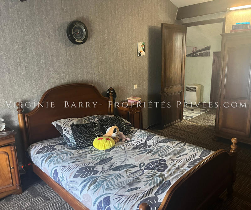 Maison - 252 m² - 11 pièces