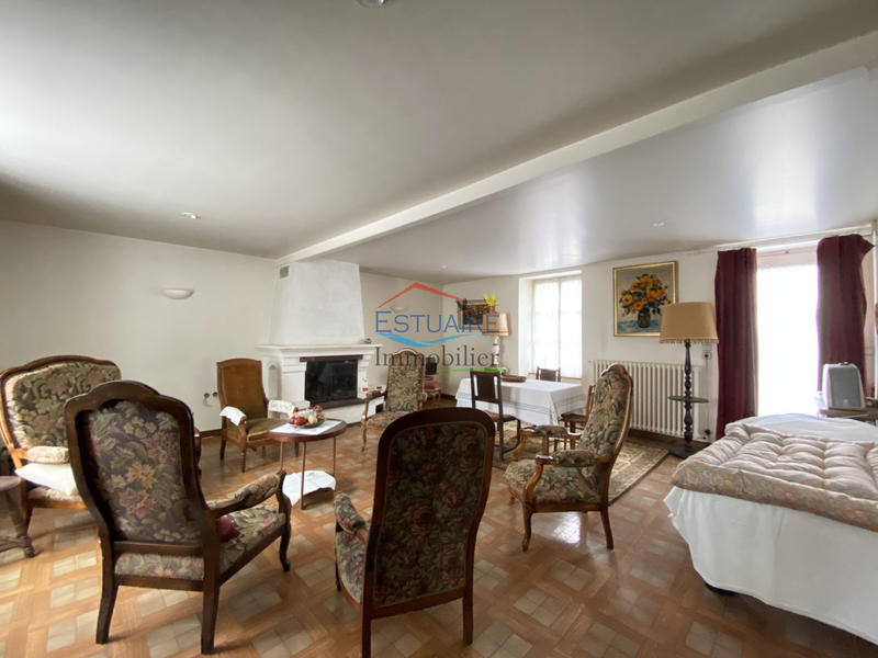 Maison ancienne - 170 m² - 6 pièces