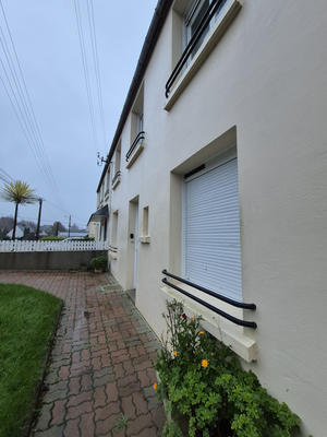 Maison - 99 m² - 6 pièces