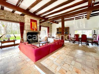 Longère - 400 m² - 11 pièces