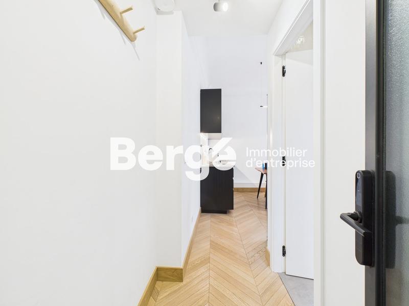 Bureau - 128 m² - 4 pièces