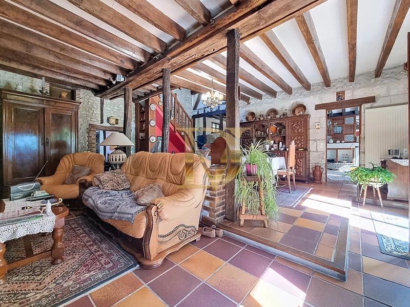 Maison - 191 m² - 7 pièces