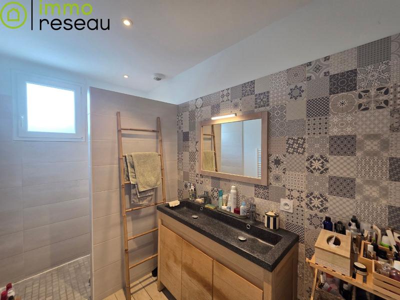 Maison - 169 m² - 8 pièces