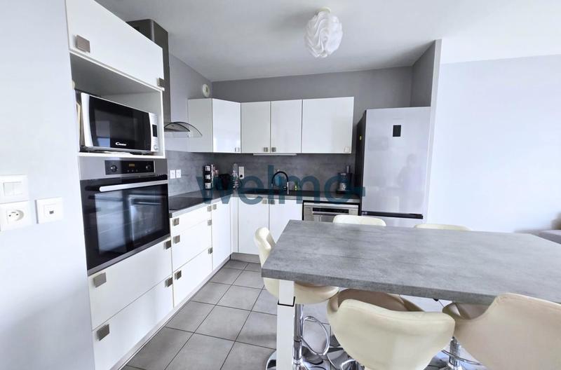 Appartement - 82 m² - 4 pièces