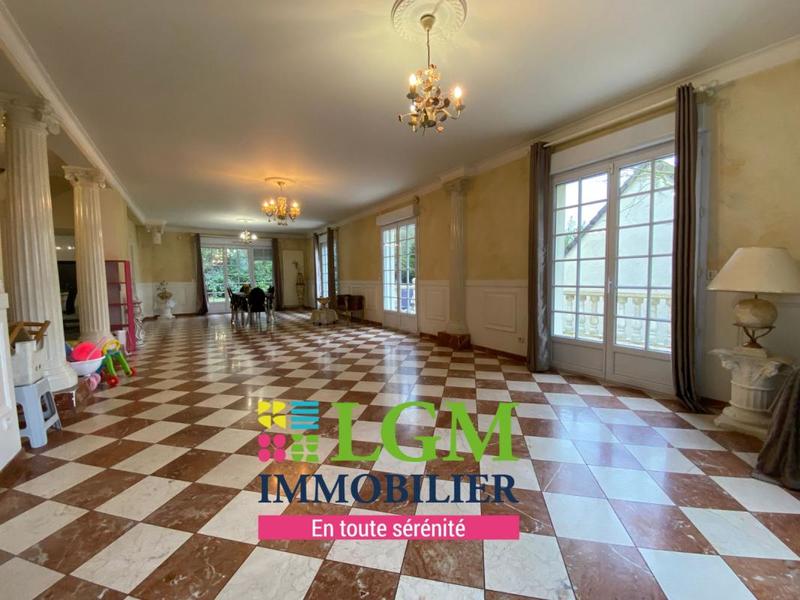 Appartement - 330 m² - 6 pièces