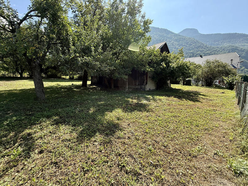 Terrain - 1 147 m²