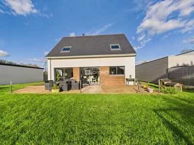 Maison - 117 m² - 5 pièces