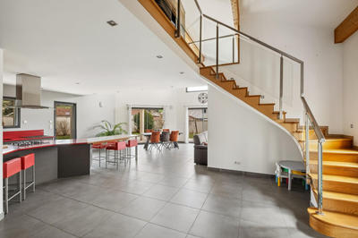 Maison - 140 m² - 6 pièces