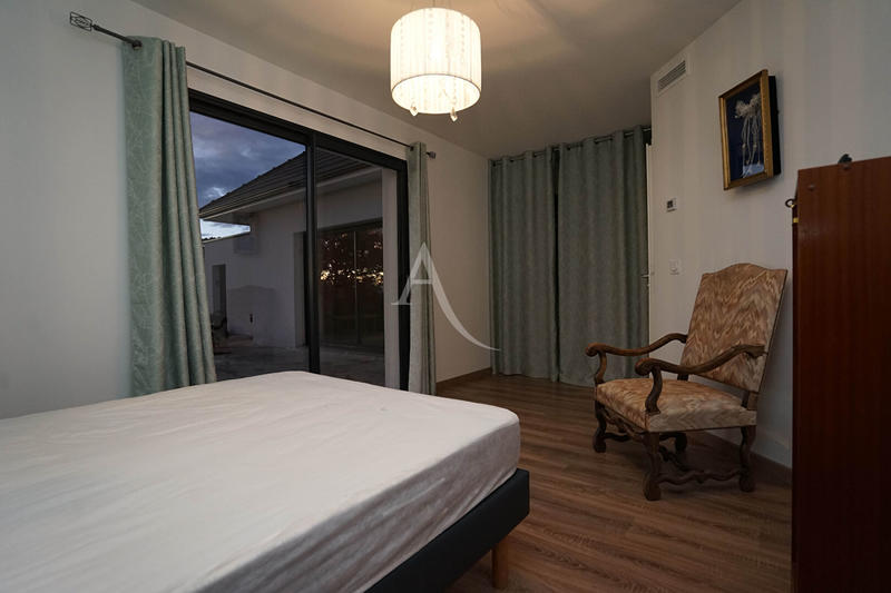 Maison - 104 m² - 4 pièces