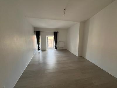 Appartement - 80 m² - 2 pièces