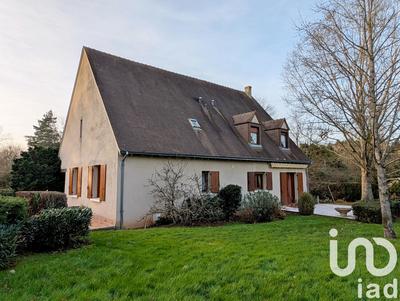 Maison - 213 m² - 9 pièces