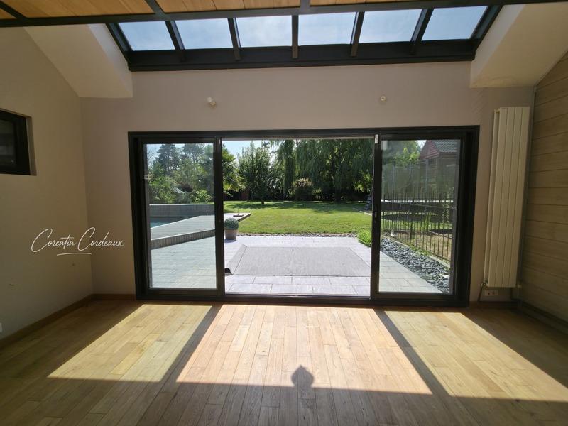 Propriété - 210 m² - 7 pièces