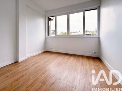 Appartement - 106 m² - 4 pièces