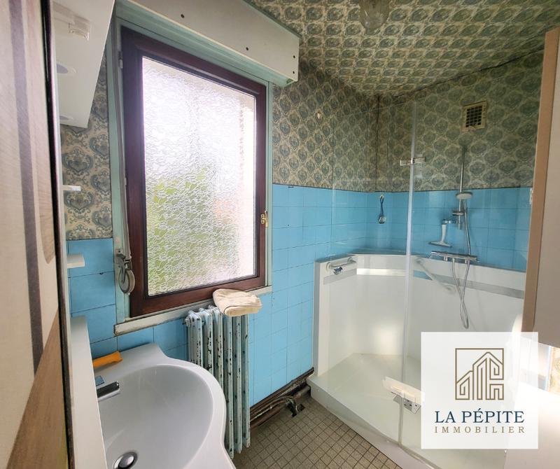 Maison - 90 m² - 5 pièces