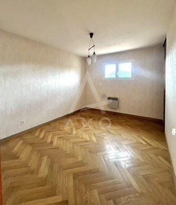 Maison - 174 m² - 5 pièces