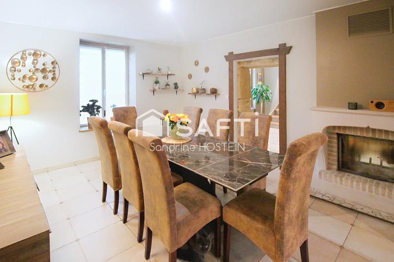 Maison - 284 m² - 10 pièces