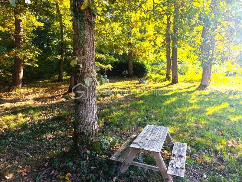 Maison traditionnelle - 153 m² - 6 pièces