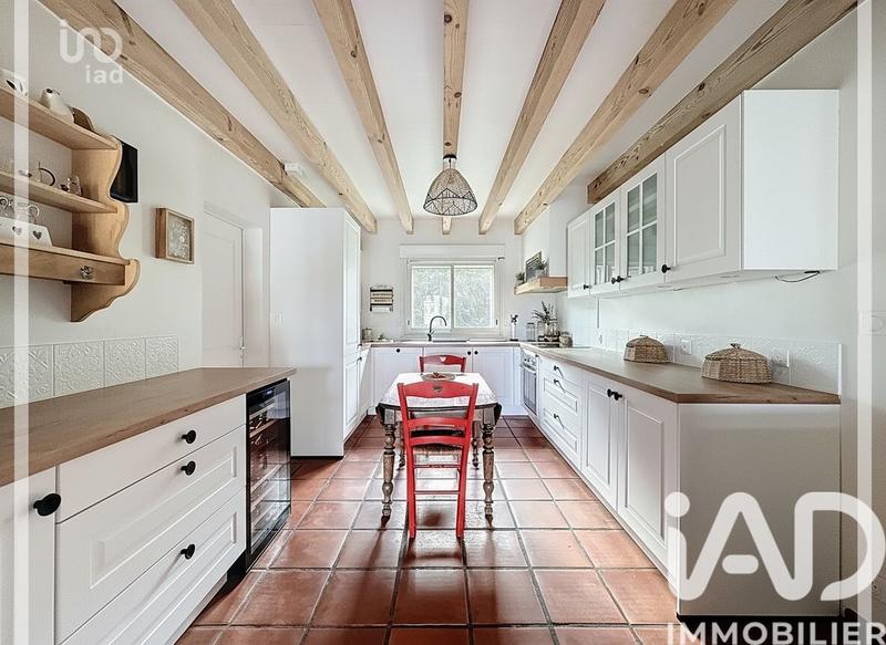 Maison - 177 m² - 8 pièces