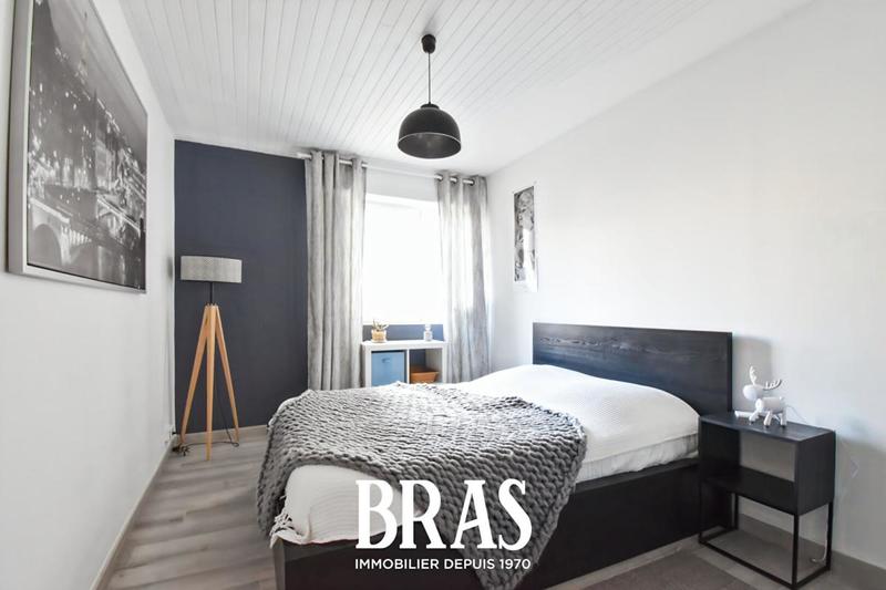 Appartement - 100 m² - 4 pièces