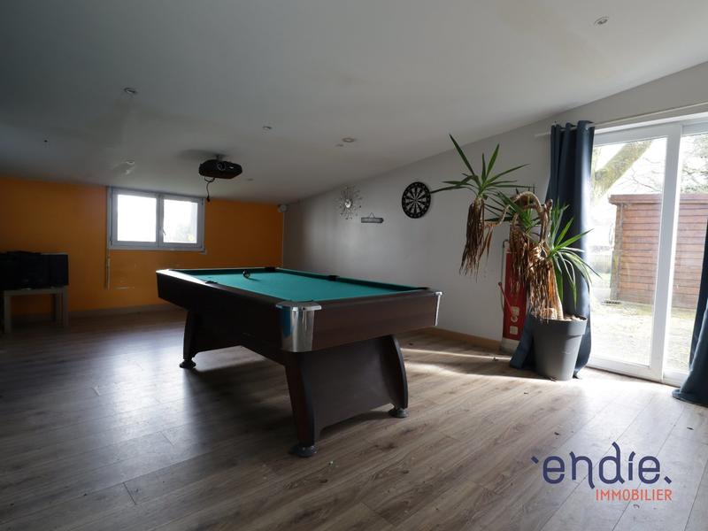 Maison - 300 m² - 10 pièces