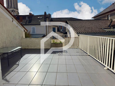 Maison - 137 m² - 5 pièces