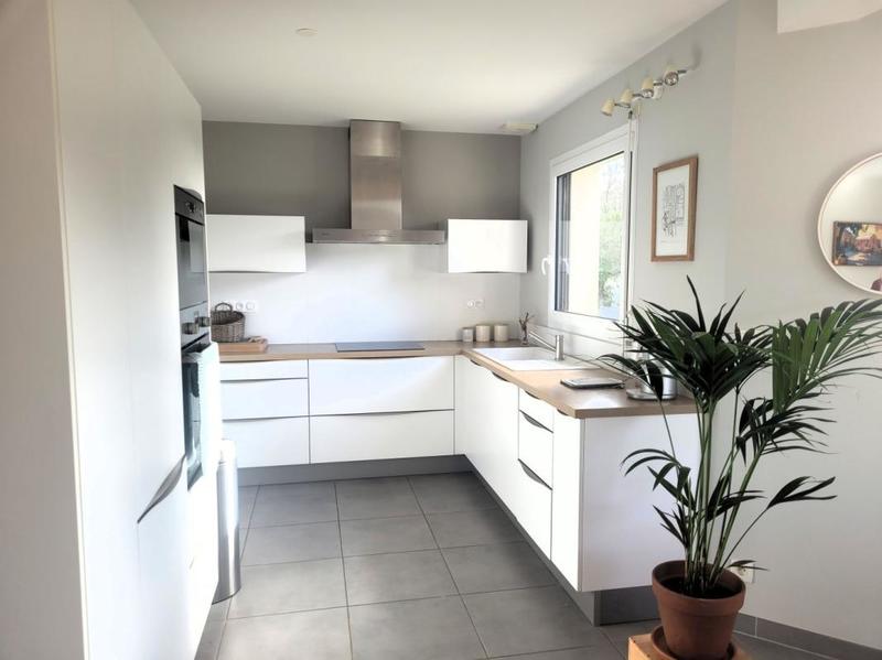 Maison - 151 m² - 8 pièces