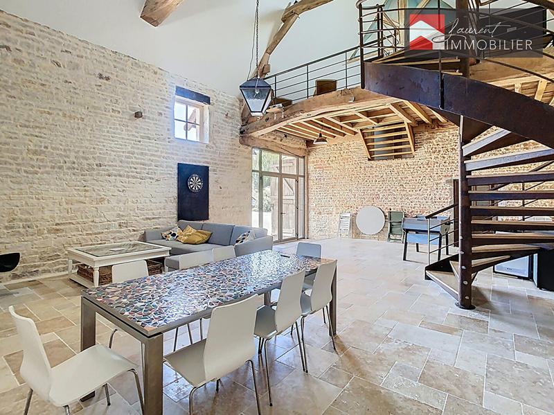 Maison - 199 m² - 5 pièces