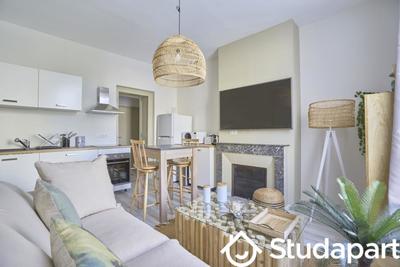 Chambre - 13 m² - 1 pièce