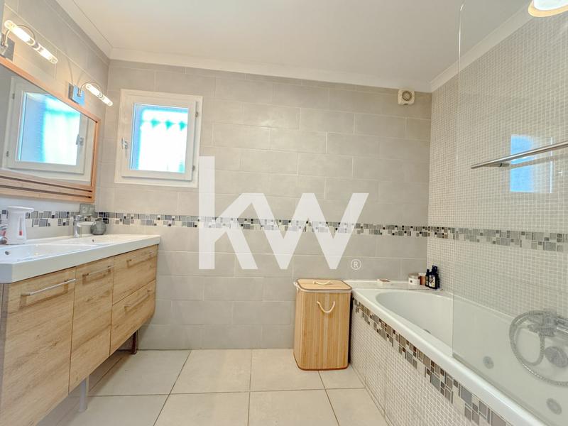 Villa - 122 m² - 5 pièces