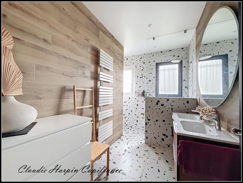 Maison - 180 m² - 6 pièces