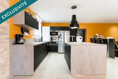 Maison - 188 m² - 8 pièces