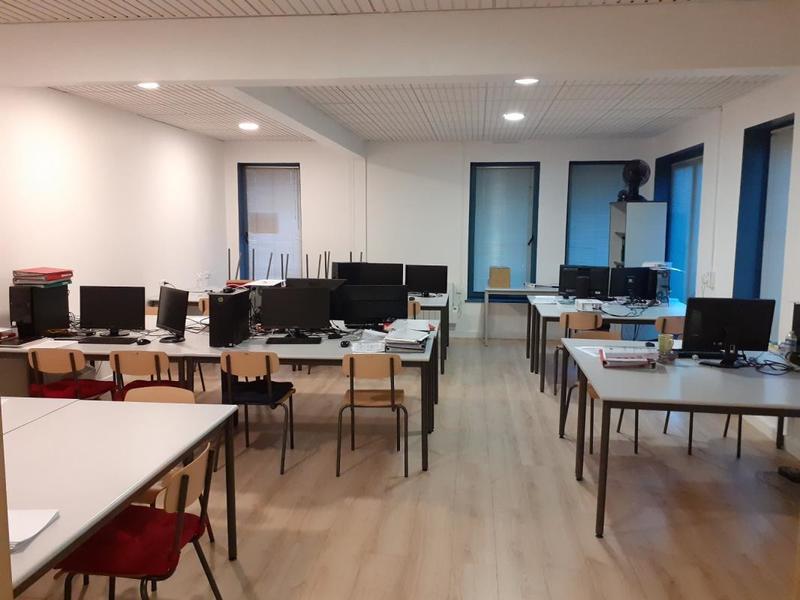 Bureau - 297 m² - 6 pièces