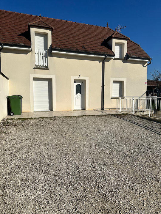 Maison - 102 m² - 5 pièces