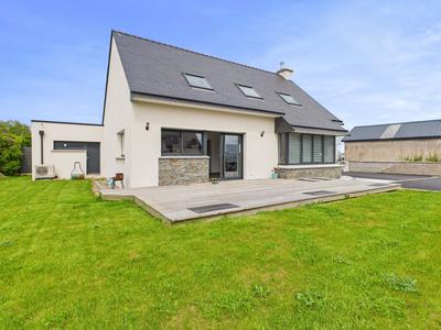 Maison - 127 m² - 5 pièces