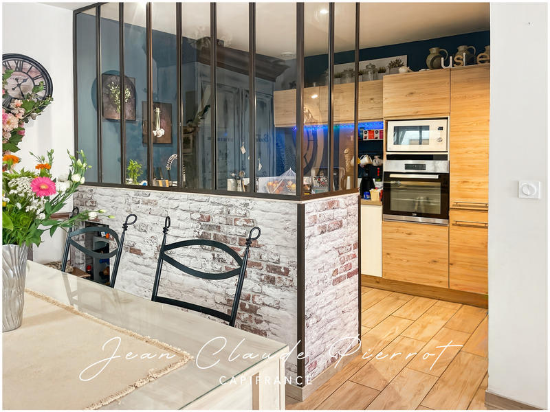 Maison - 93 m² - 4 pièces