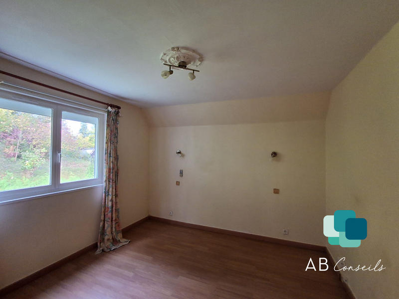 Maison - 95 m² - 5 pièces