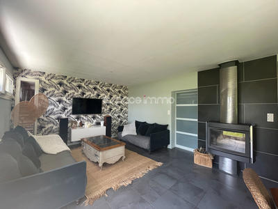 Maison - 94 m² - 5 pièces