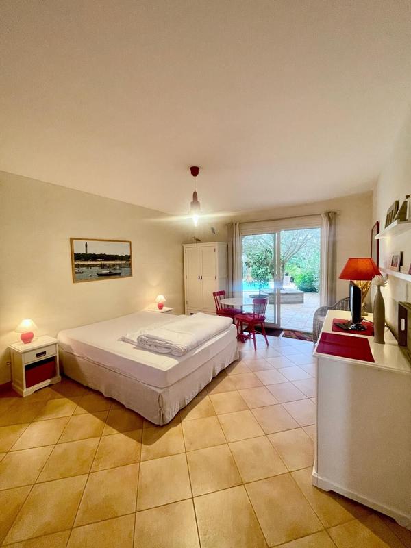 Maison - 180 m² - 6 pièces