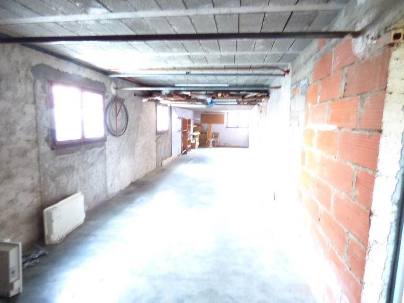 Villa - 201 m² - 9 pièces