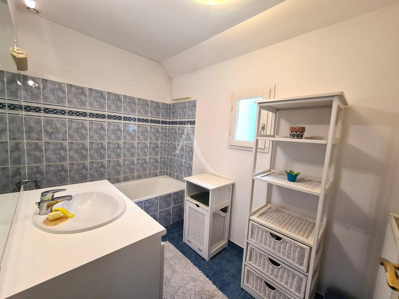 Maison - 74 m² - 5 pièces